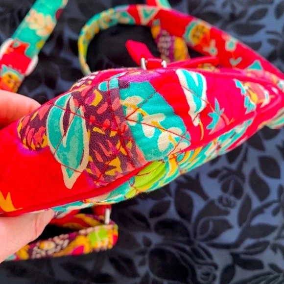 Vera Bradley Rumba Flowers Print Shoulder Little Crossbody Purse Red Quilted - Picture 13 of 15